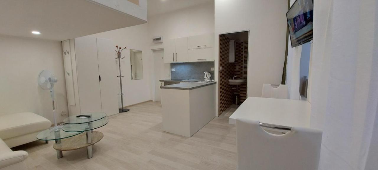 Apartment Krale Jiriho Карловы Вары Экстерьер фото